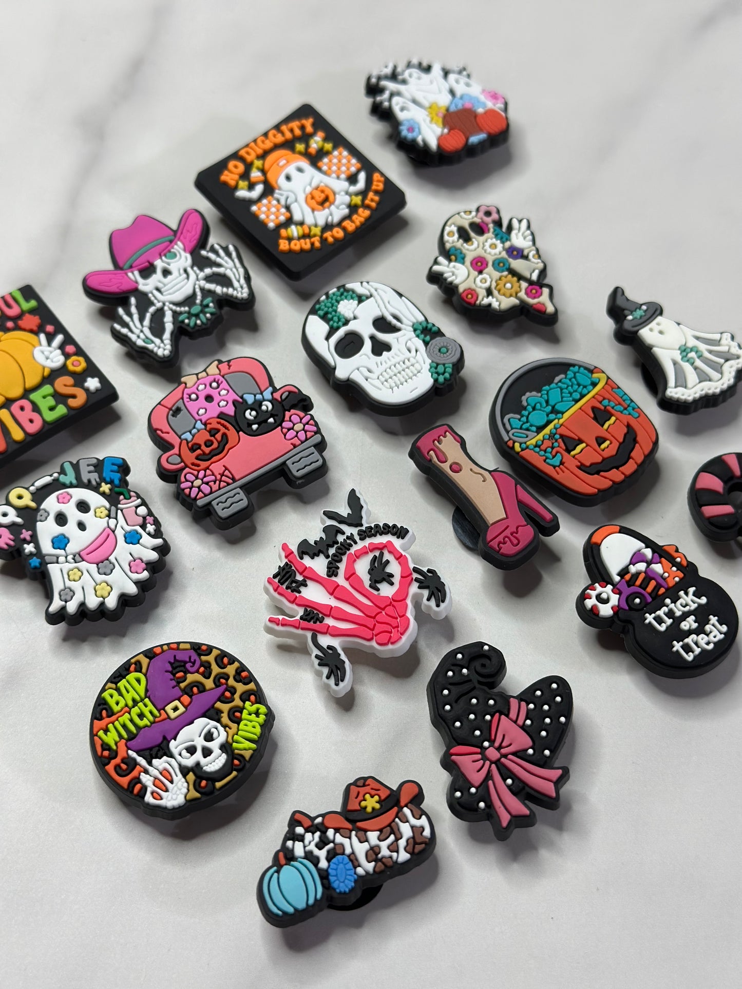 Girly Halloween themed charms for Crocs, Croc compatible charms, pink and turquoise ghost charms, ghost charms, spooky charms